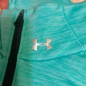 Under Armour Women’s Teal and Grey 1/2 Zip Top